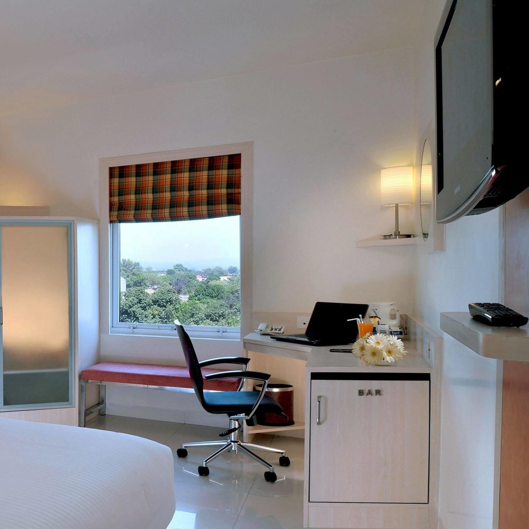 Kalyan Grand - A Business Hotel Vandalur Dış mekan fotoğraf